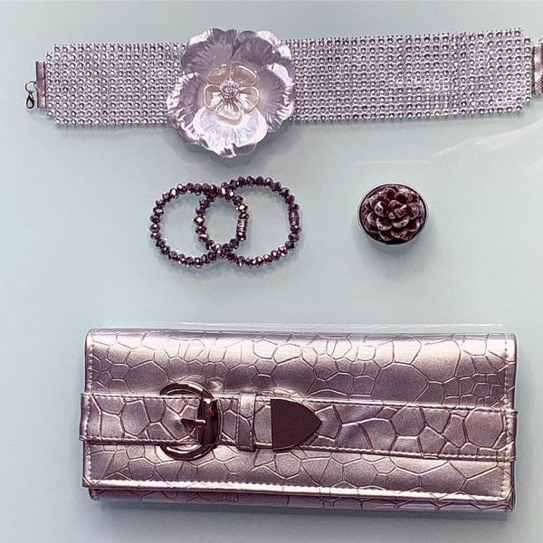 'Exotic Flower' Handmade Necklace, Semi-Precious Bracelets & Matching Purse (Ivory, Silver Shades)